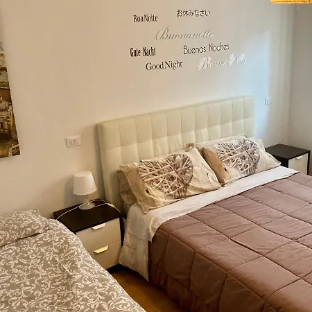 The Little House In Apartman Bergamo