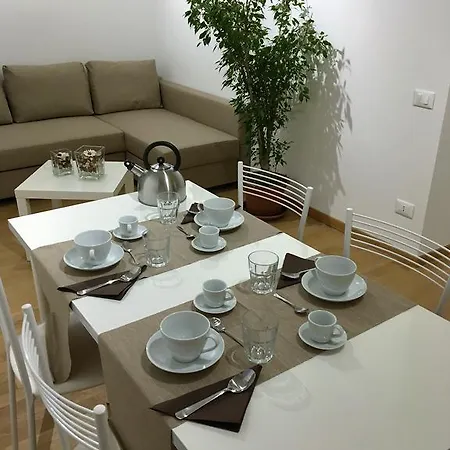 The Little House In דירה *